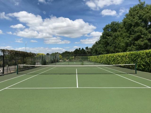 Tennis courts at The Landings